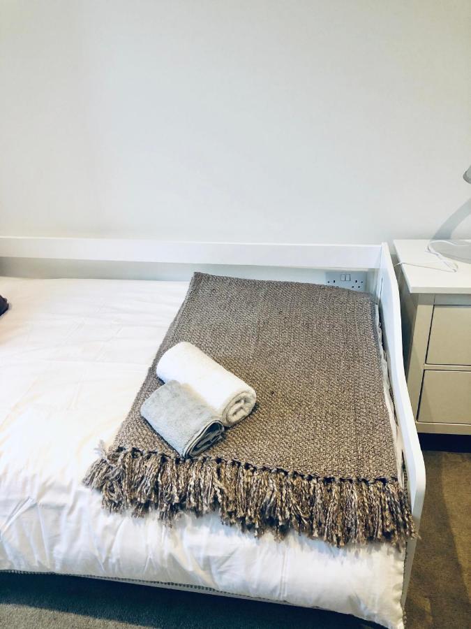 Snapos Luxury Serviced Apartment - Meridian House Bedford Exterior foto