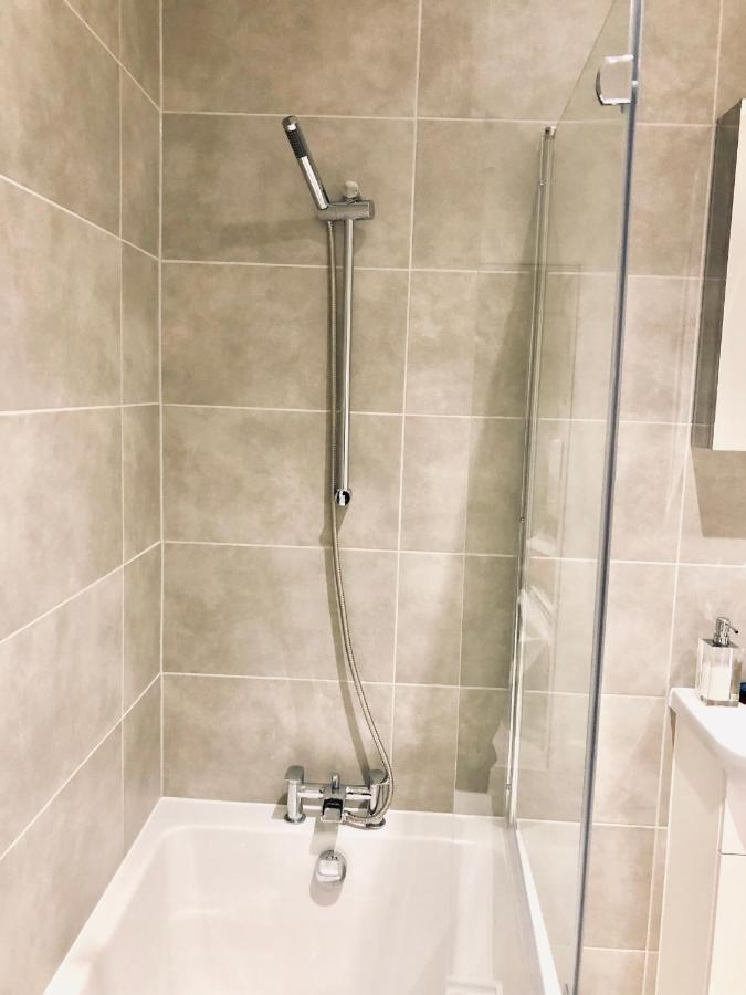 Snapos Luxury Serviced Apartment - Meridian House Bedford Exterior foto