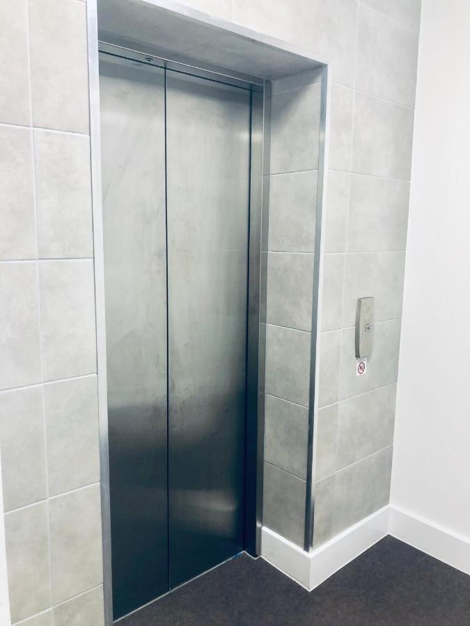 Snapos Luxury Serviced Apartment - Meridian House Bedford Exterior foto