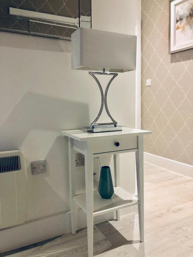 Snapos Luxury Serviced Apartment - Meridian House Bedford Exterior foto