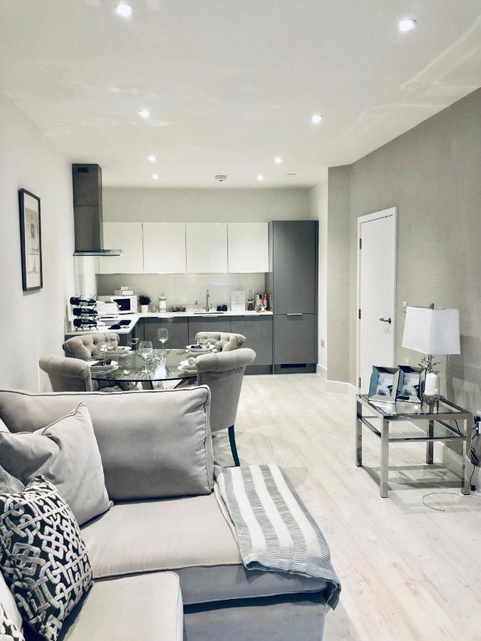 Snapos Luxury Serviced Apartment - Meridian House Bedford Exterior foto