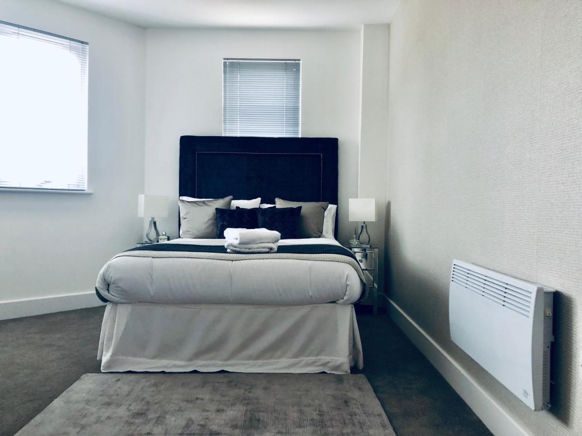 Snapos Luxury Serviced Apartment - Meridian House Bedford Exterior foto
