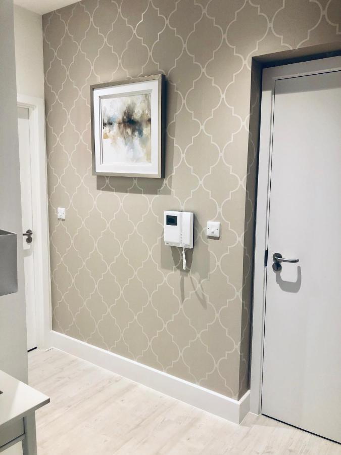 Snapos Luxury Serviced Apartment - Meridian House Bedford Exterior foto